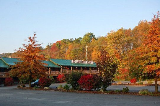 Log Cabin Lodge & Suites Jones Mills ภายนอก รูปภาพ
