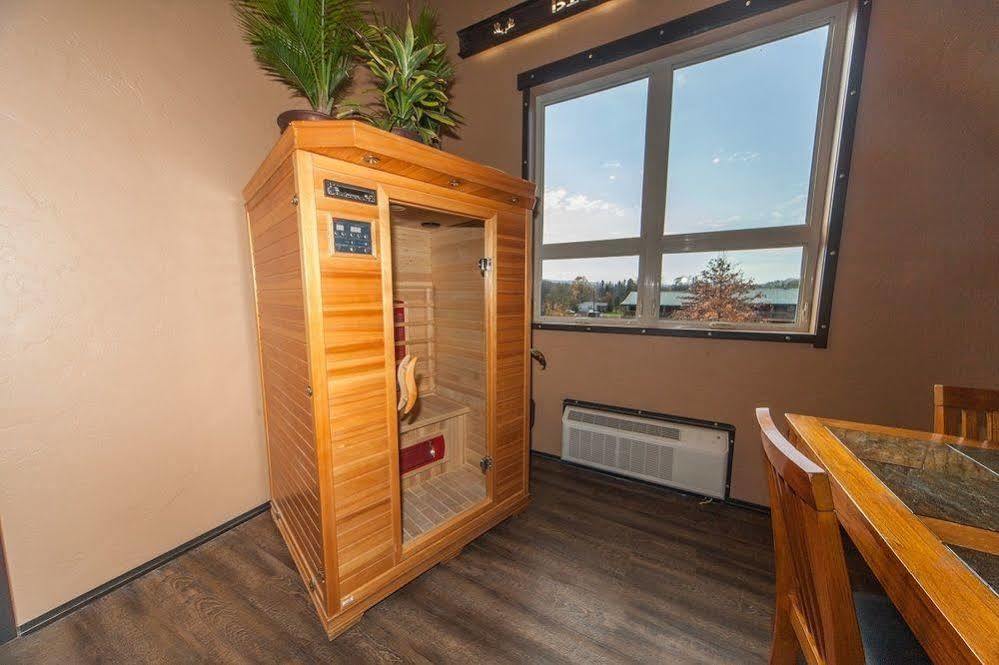 Log Cabin Lodge & Suites Jones Mills ภายนอก รูปภาพ